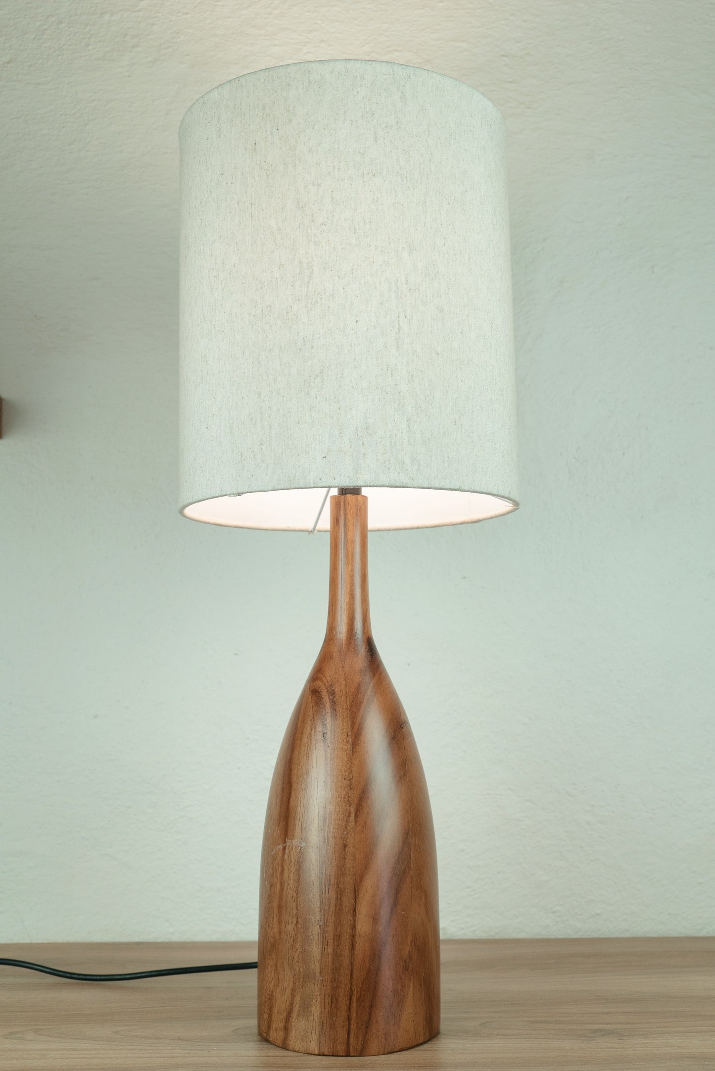 Lámpara De Mesa Parota